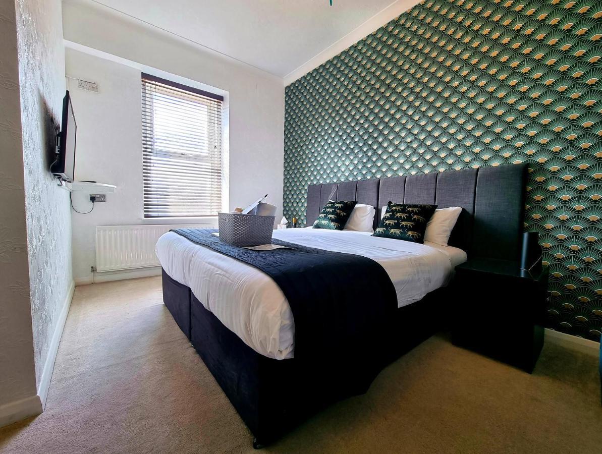 The Ashleigh - Dog Friendly Bed & Breakfast Bournemouth Exterior photo