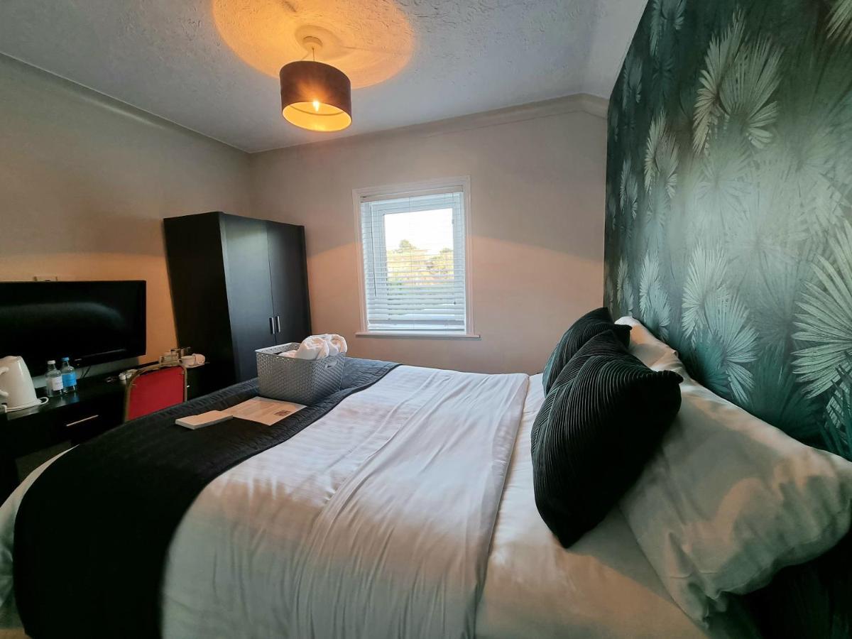 The Ashleigh - Dog Friendly Bed & Breakfast Bournemouth Exterior photo