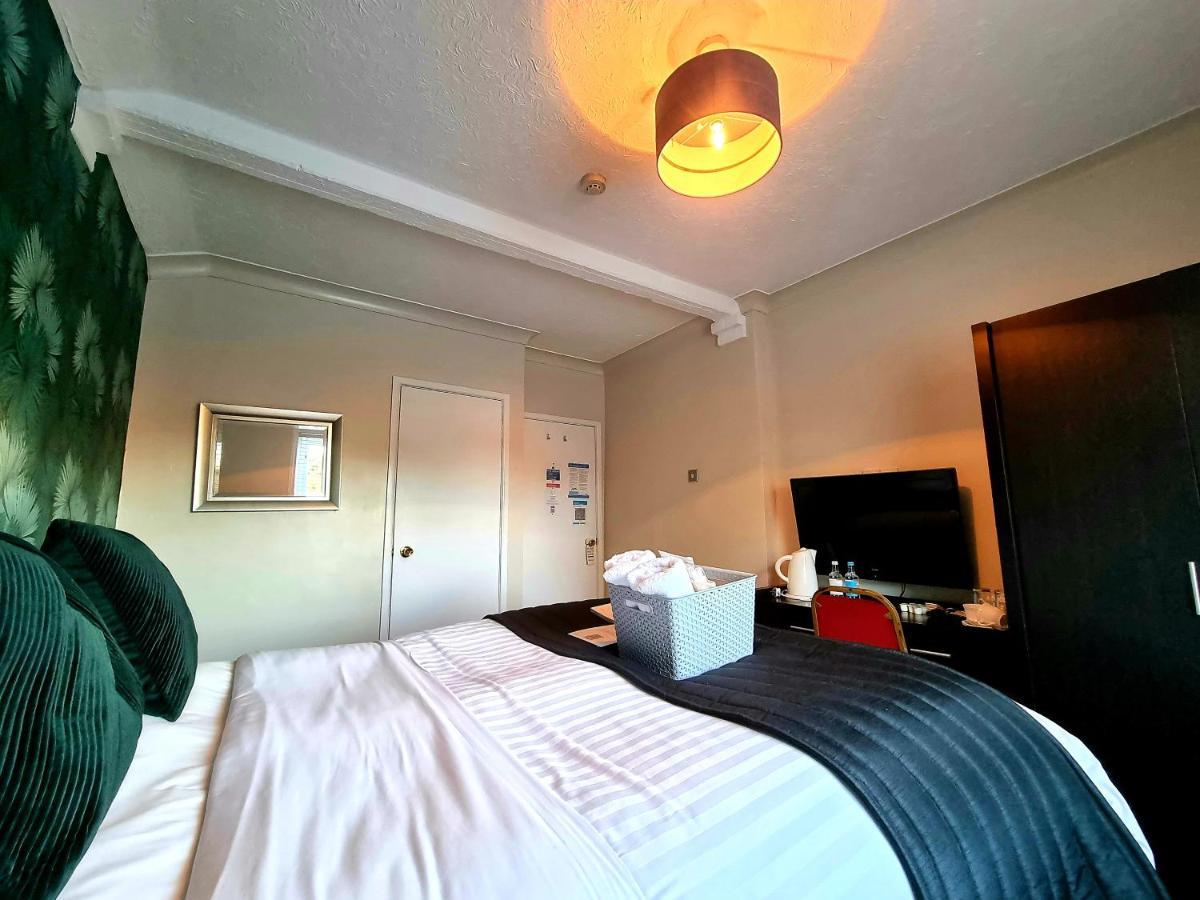 The Ashleigh - Dog Friendly Bed & Breakfast Bournemouth Exterior photo