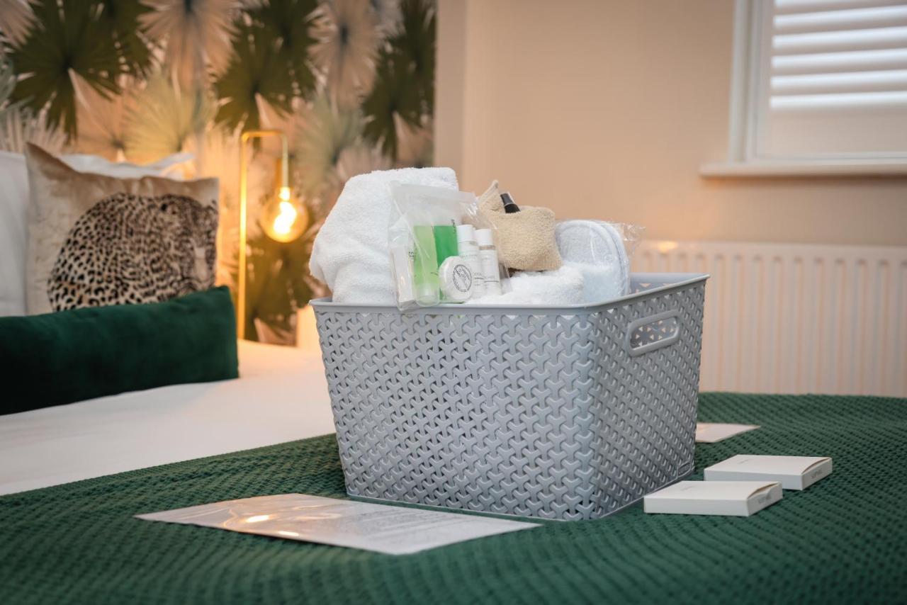 The Ashleigh - Dog Friendly Bed & Breakfast Bournemouth Exterior photo